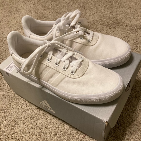 Adidas skateboarding shoes - Picture 1 of 5